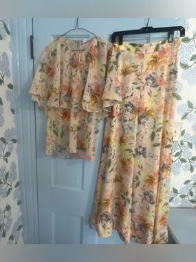 Zara Floral Two-Piece Pants Set in Pastel Yellow & Multicolor